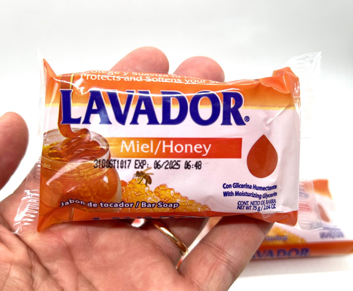 Jabón Labador con Miel 4 Pack - Dominican Soap with Honey and Cuaba for Deep Nourishment and Gentle Cleansing