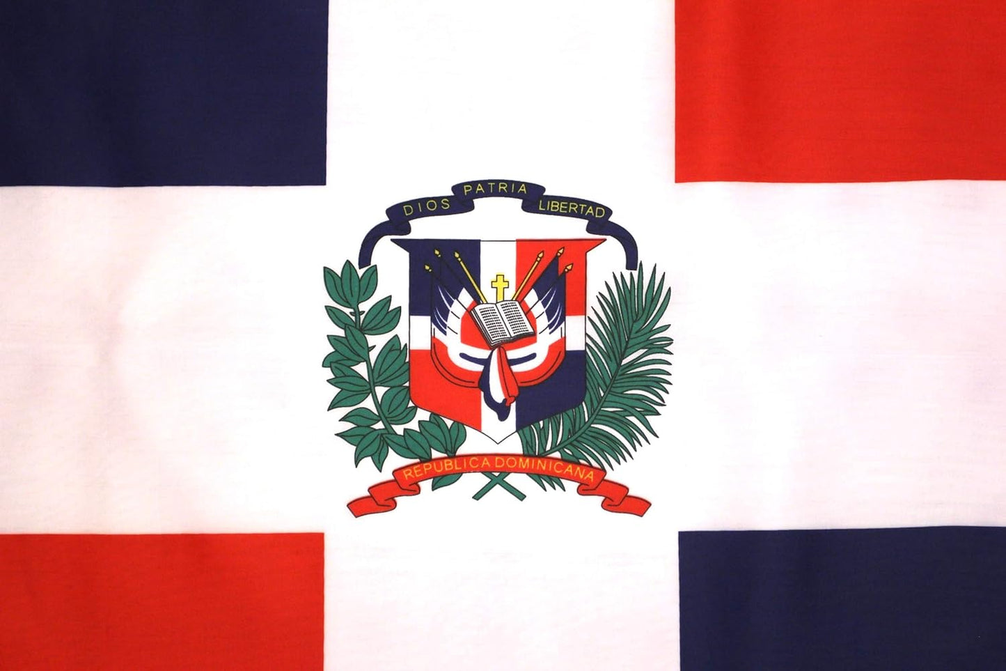 Bandera de República Dominicana 3x5 Pies – Calidad Premium para Exteriores e Interiores | High Supply